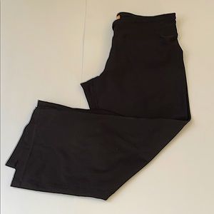 LUCY STRAIGHT LEG BLACK TECH CROP PANT